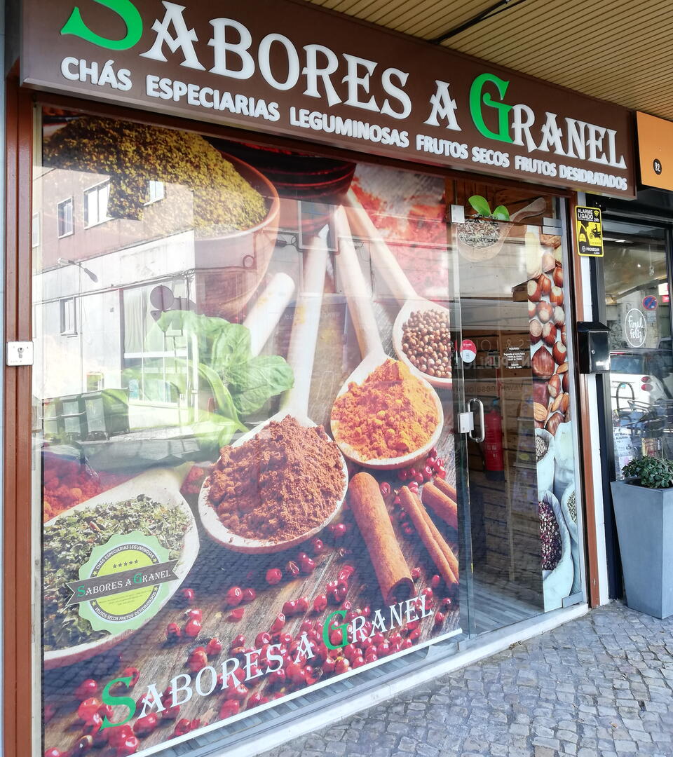 Decoração de montra em vinil micro perfurado impresso Decoração de montra em vinil micro perfurado impresso